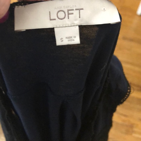Loft NWOT navy and black blouse - Picture 4 of 5